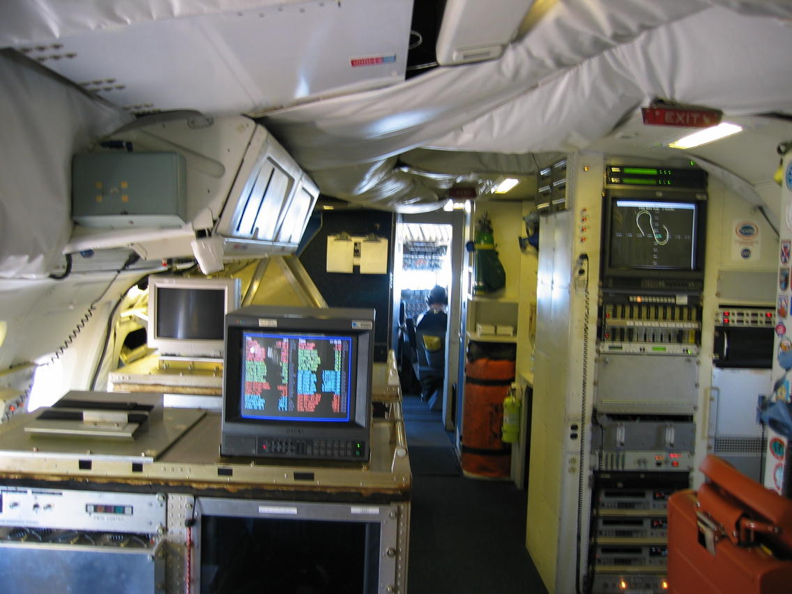 DC-8 instrumentation (forward cabin)